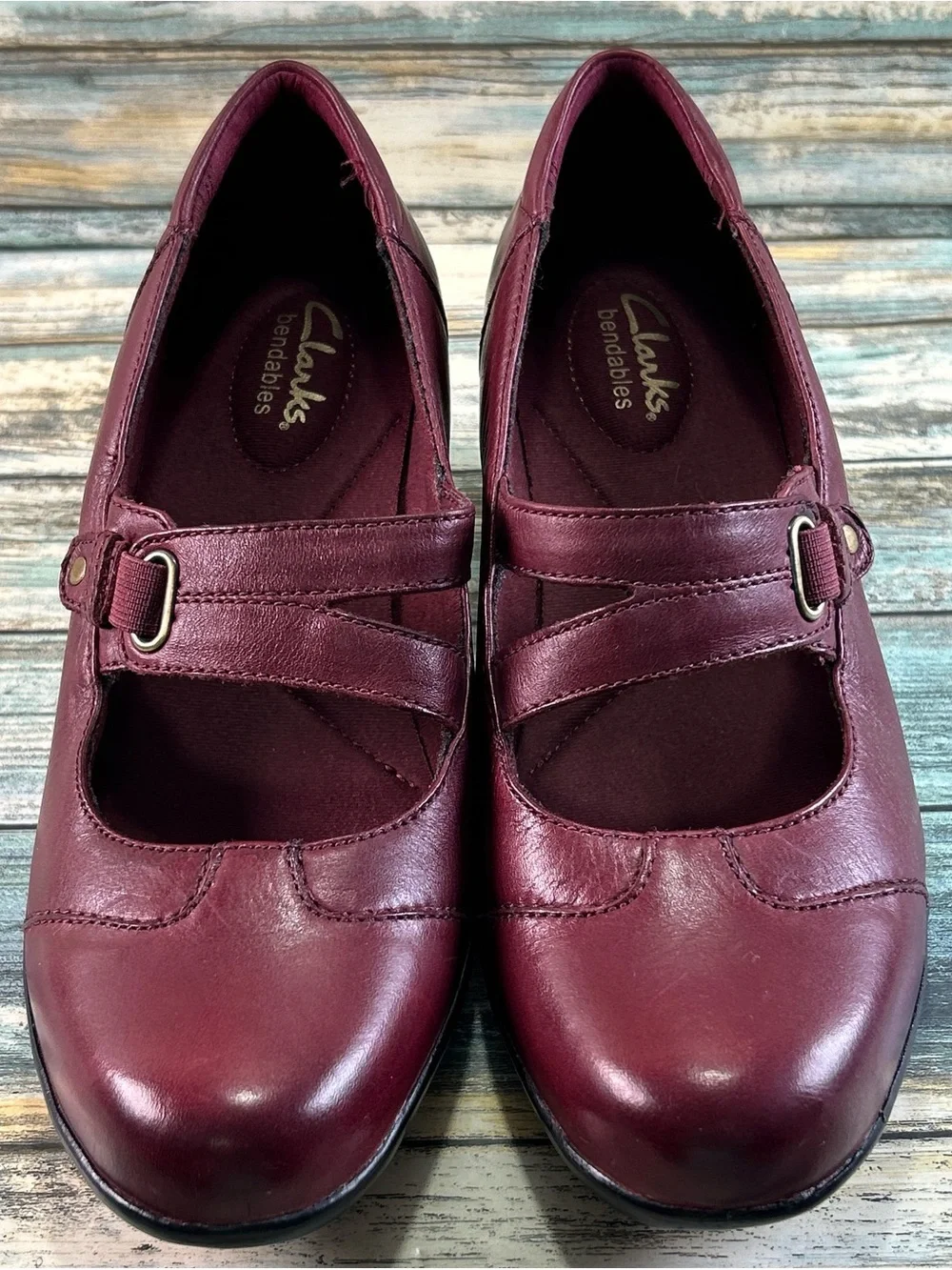 Clarks Mary Jane Pumps Womens Size 7.5M Burgundy Leather Slip On Shoes